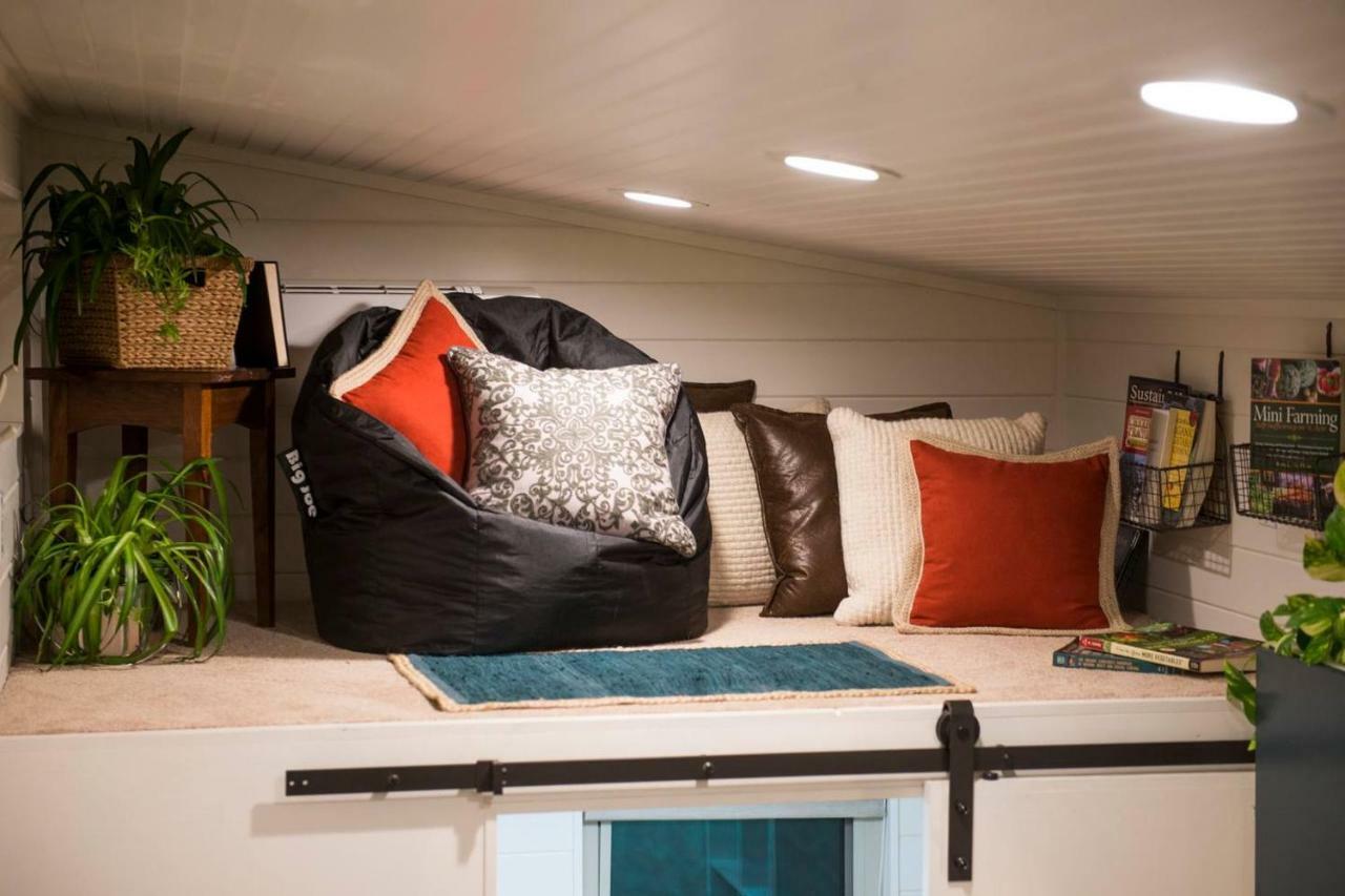 Villa Elegant Tiny House in WacoâNear Magnolia Extérieur photo