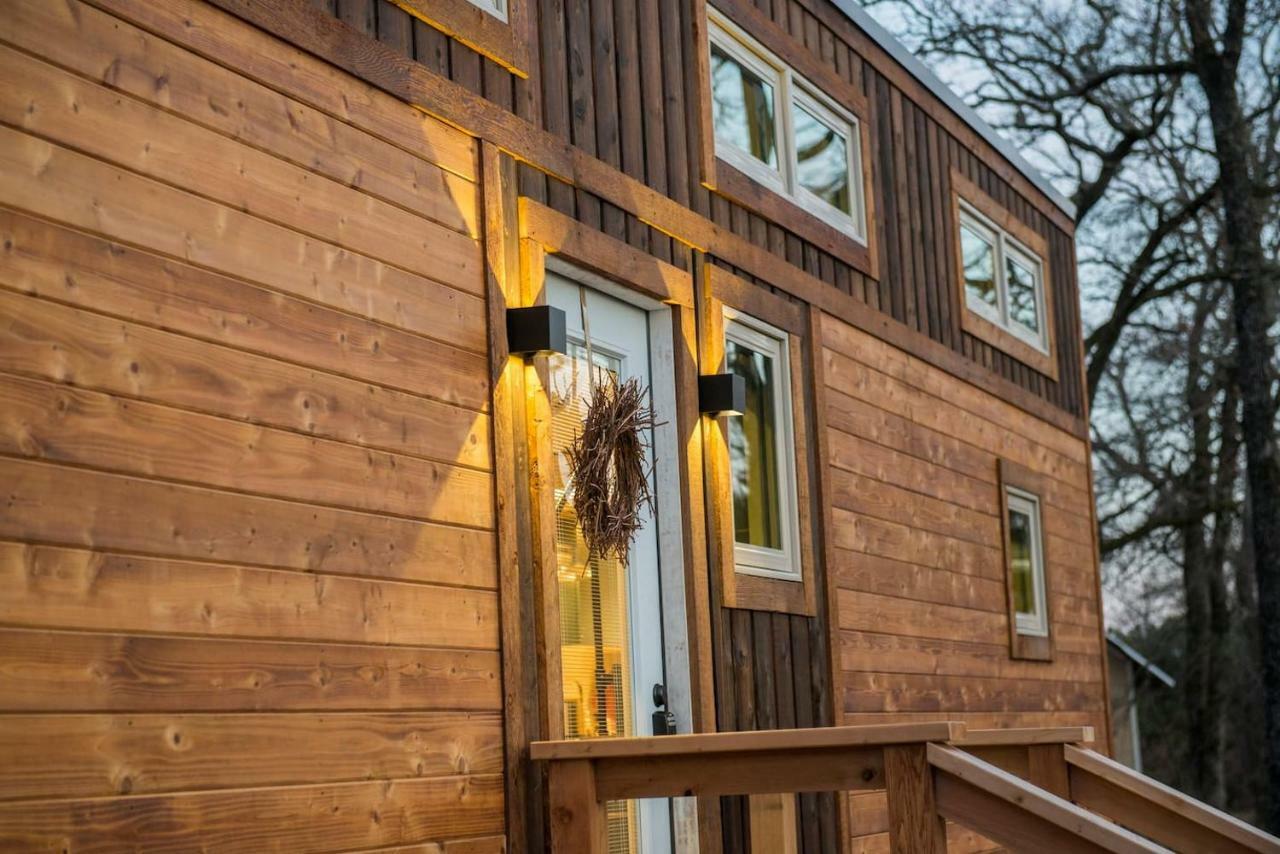 Villa Elegant Tiny House in WacoâNear Magnolia Extérieur photo